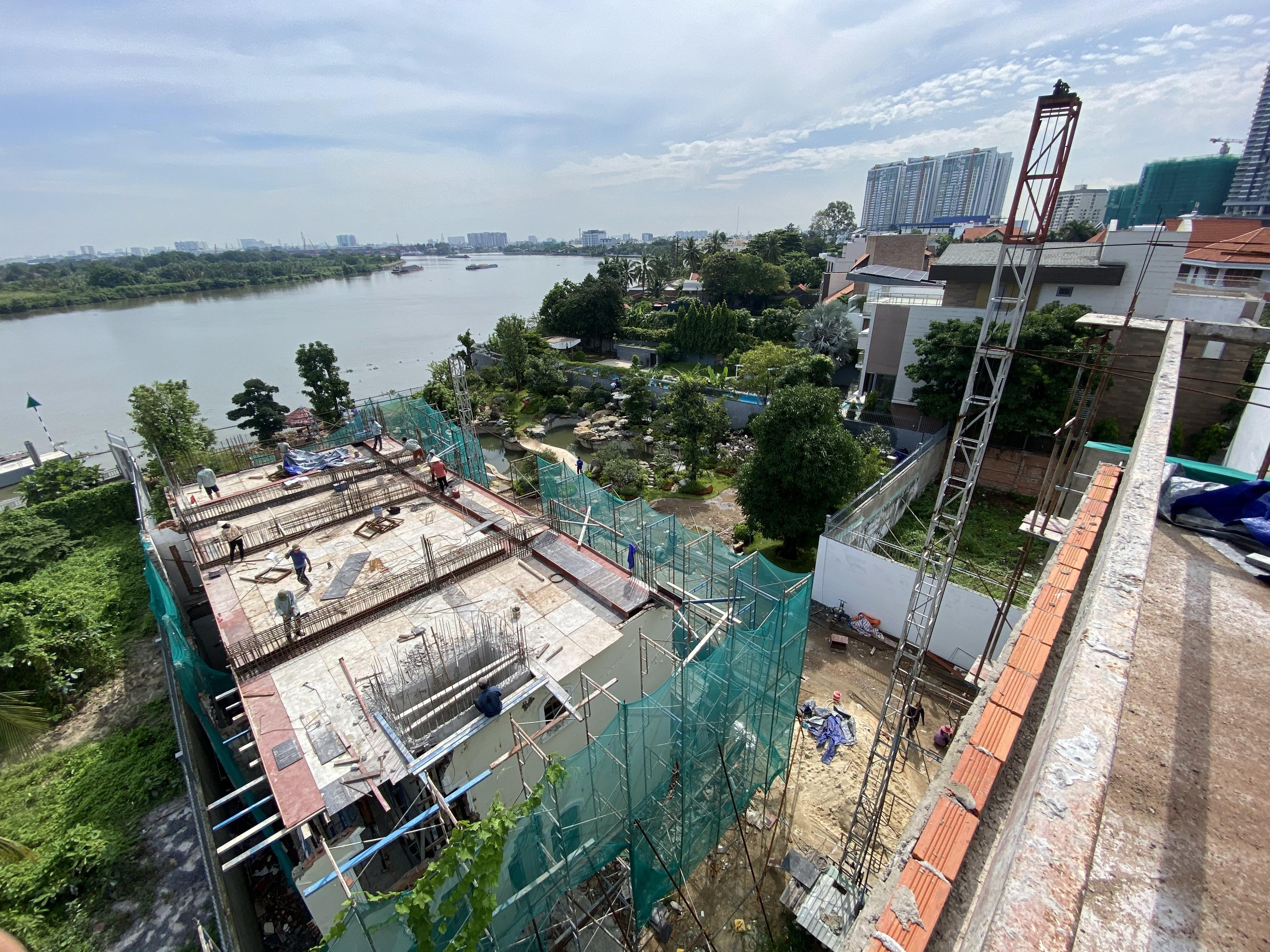 BIỆT THỰ SÂN VƯỜN - QUẬN 2